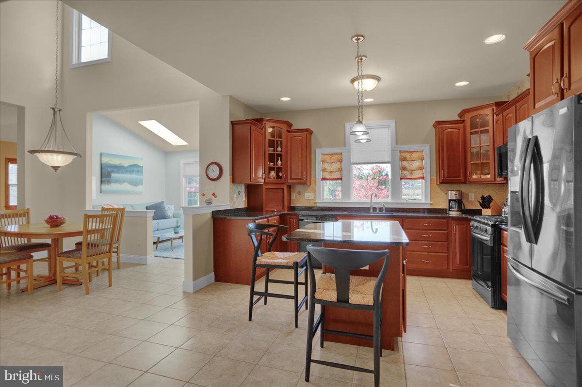 3364 Harwood Lane photo 5
