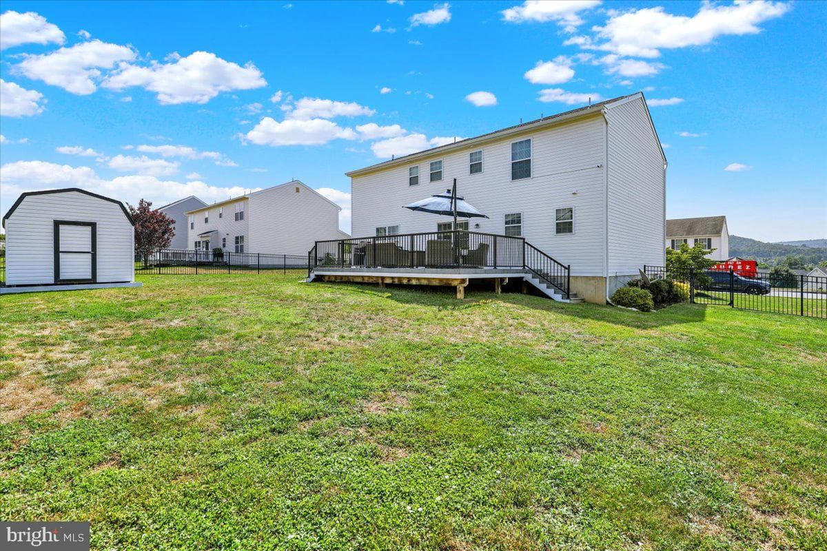 29 Solvay Drive photo 4
