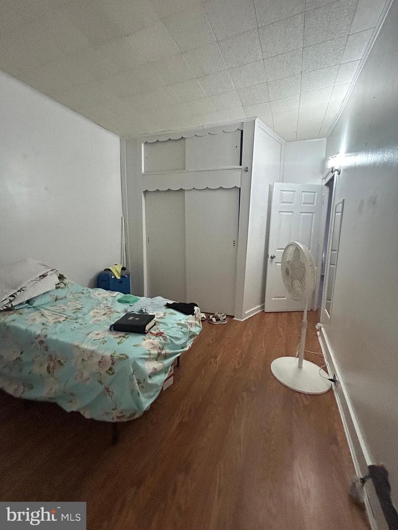 345 Miller Street photo 9