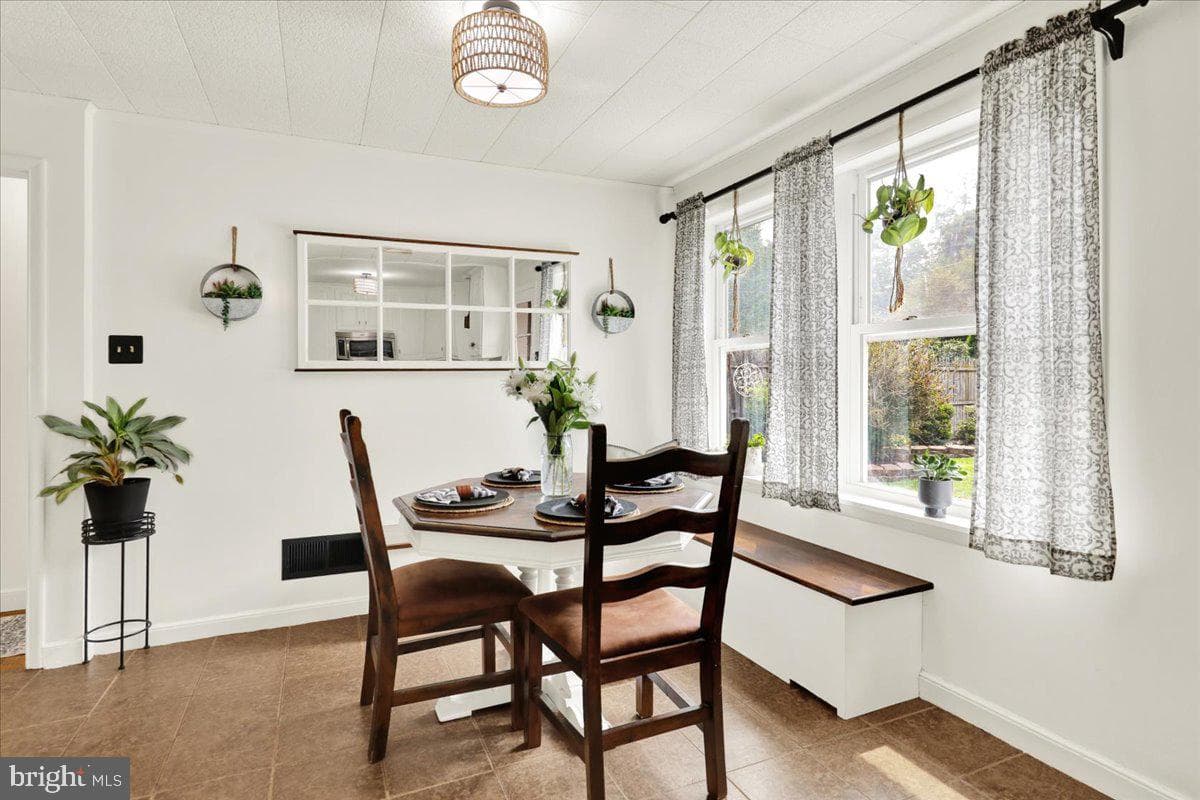 2314 Reading Boulevard photo 14