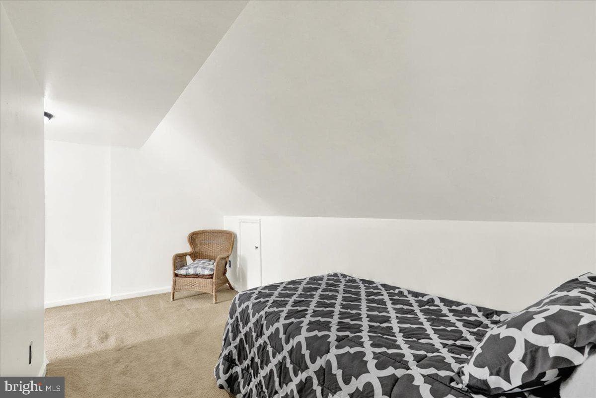 2314 Reading Boulevard photo 19