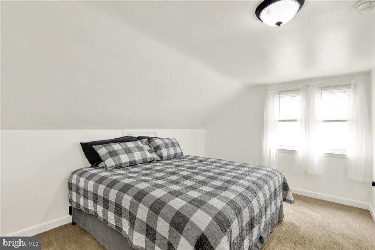 2314 Reading Boulevard photo 23