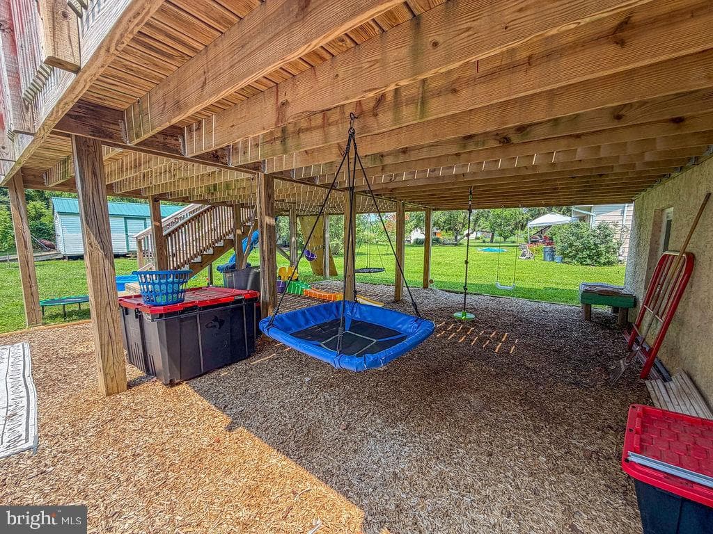 108 Maple Drive photo 10