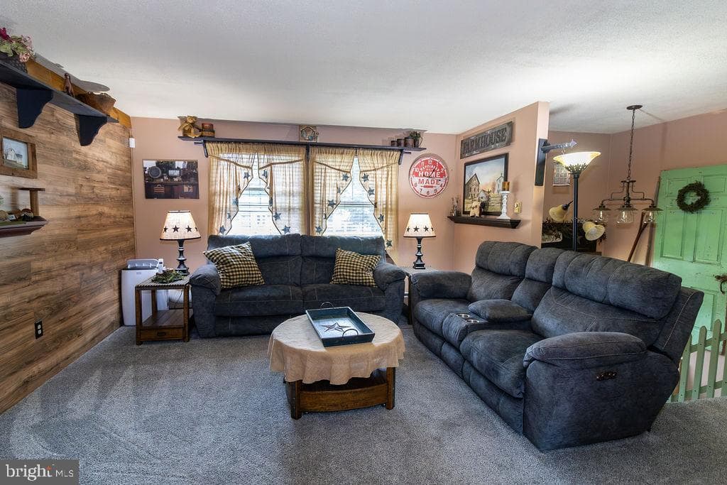108 Maple Drive photo 12