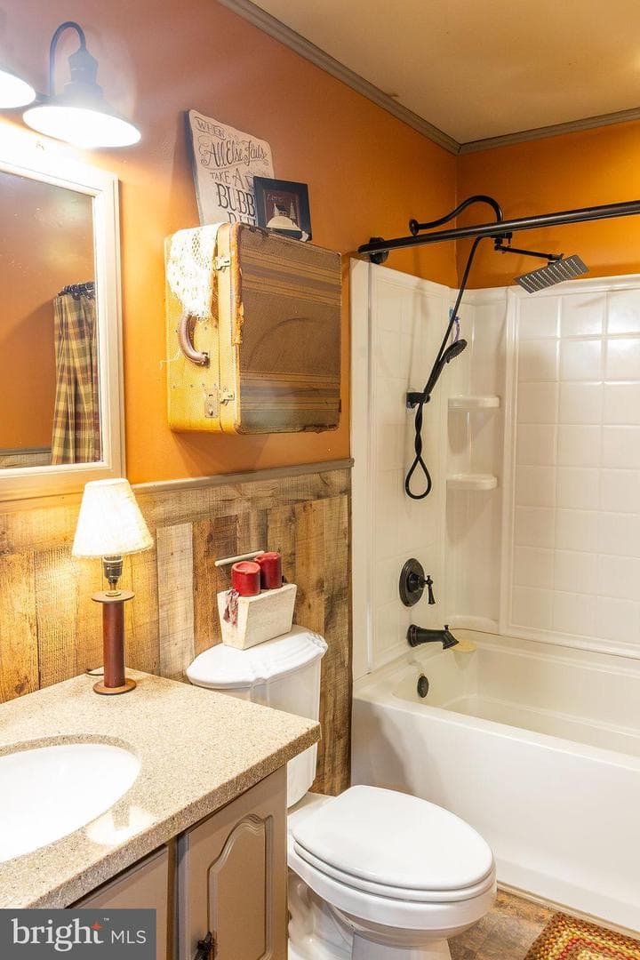 108 Maple Drive photo 16