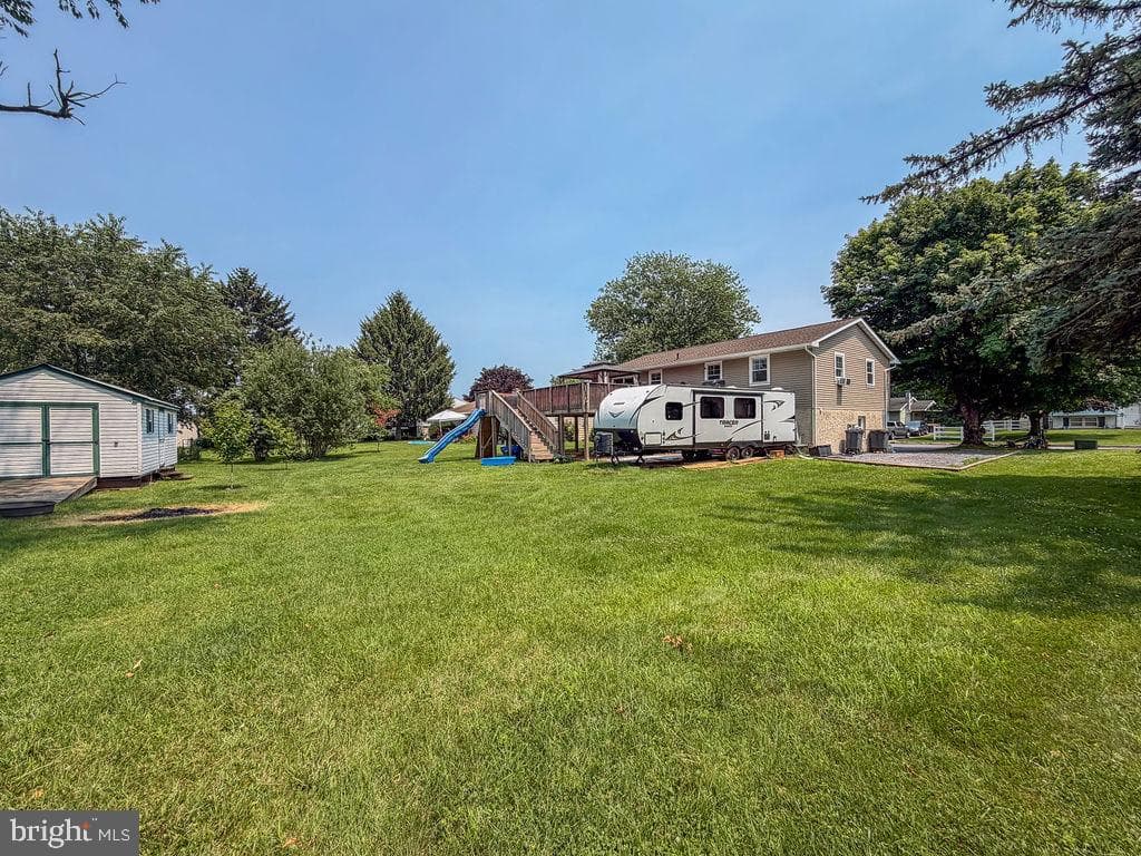 108 Maple Drive photo 6
