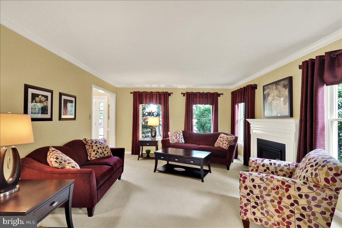 200 Sturbridge Drive photo 15