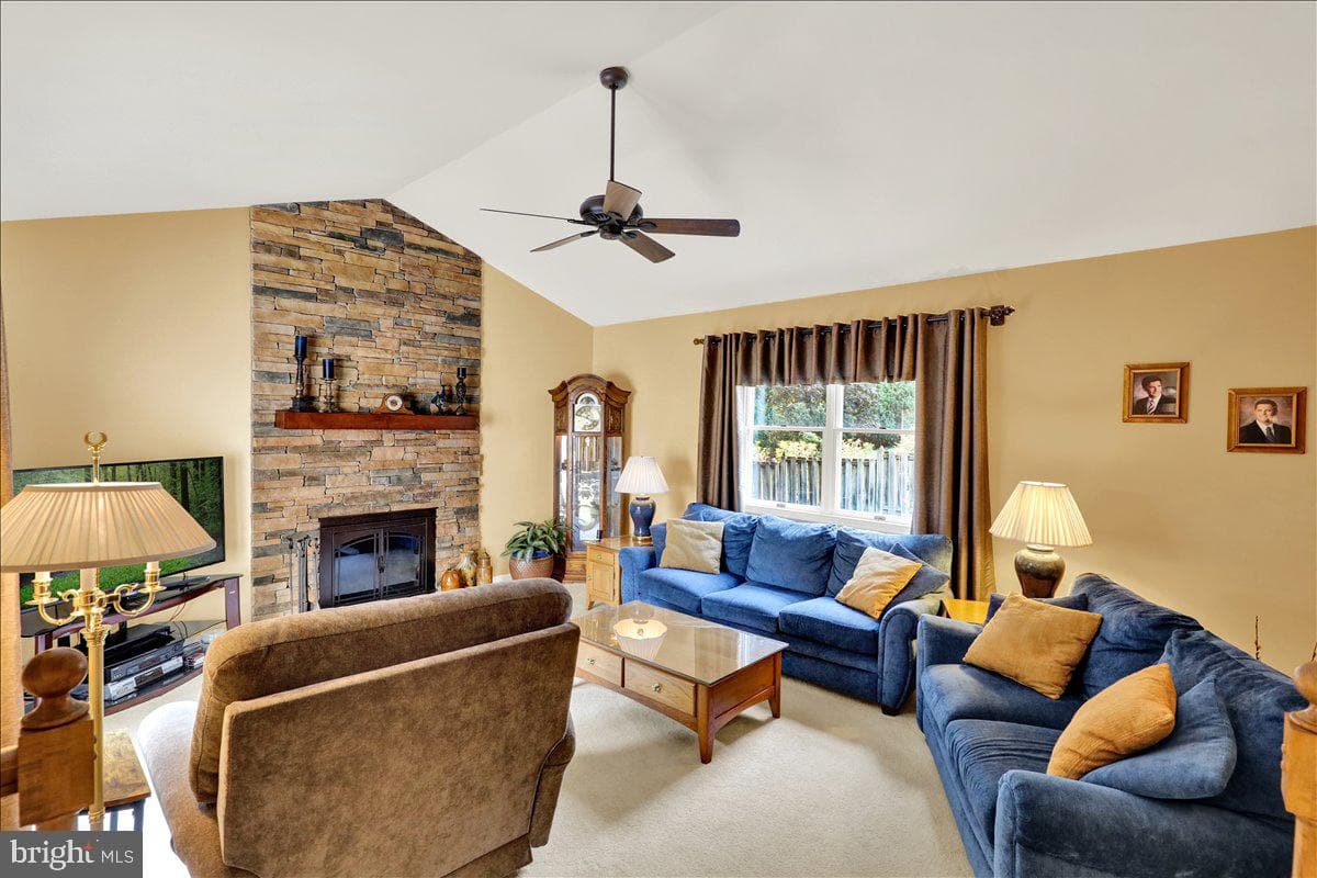 200 Sturbridge Drive photo 25