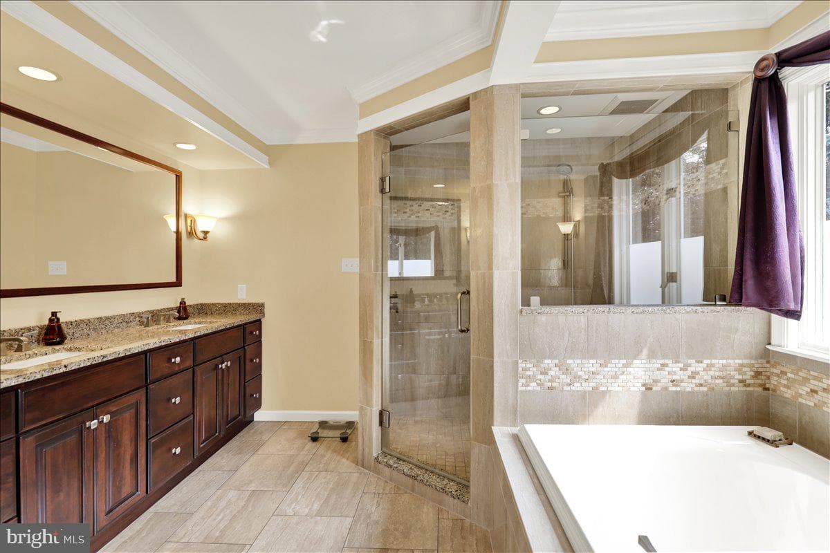 200 Sturbridge Drive photo 34