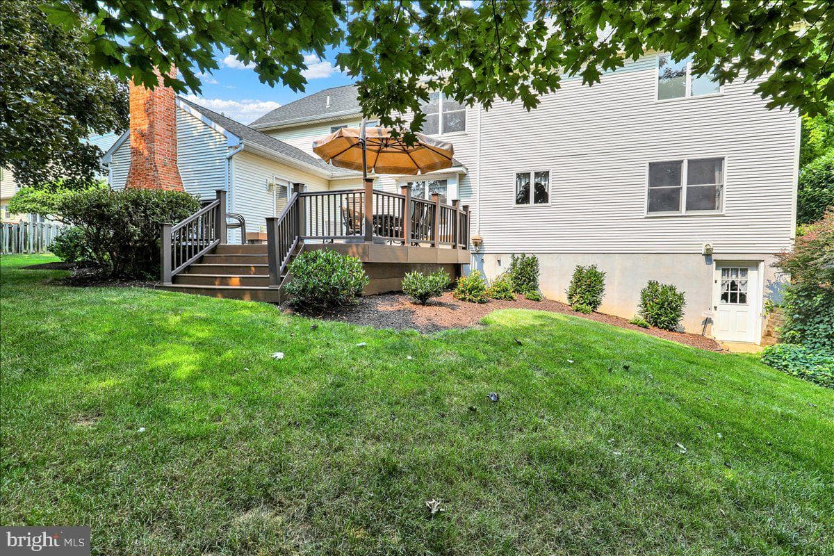200 Sturbridge Drive photo 5
