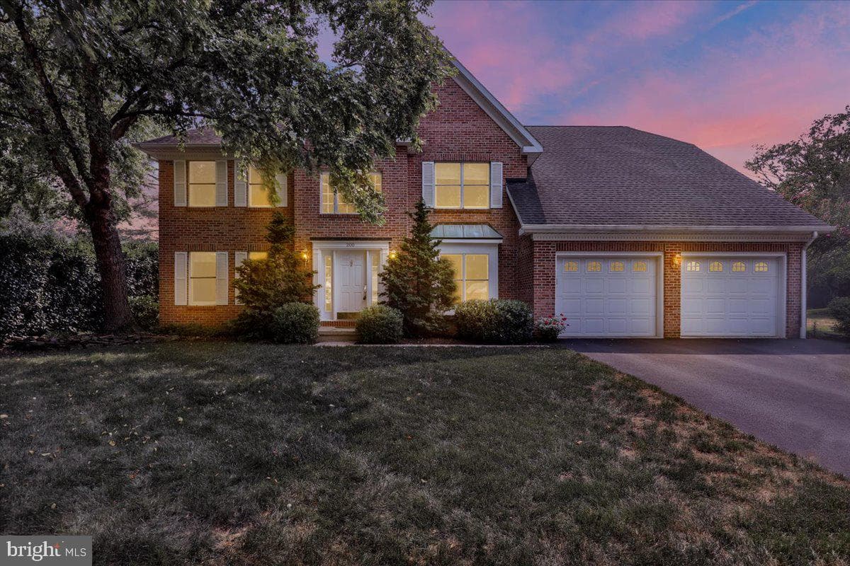 200 Sturbridge Drive photo 50