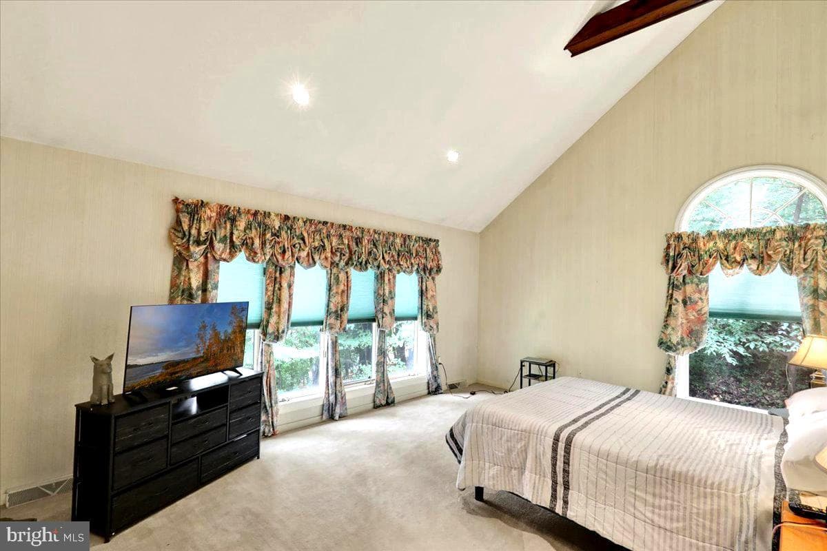 126 W Neversink Road photo 17
