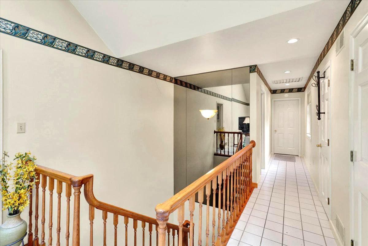 126 W Neversink Road photo 31