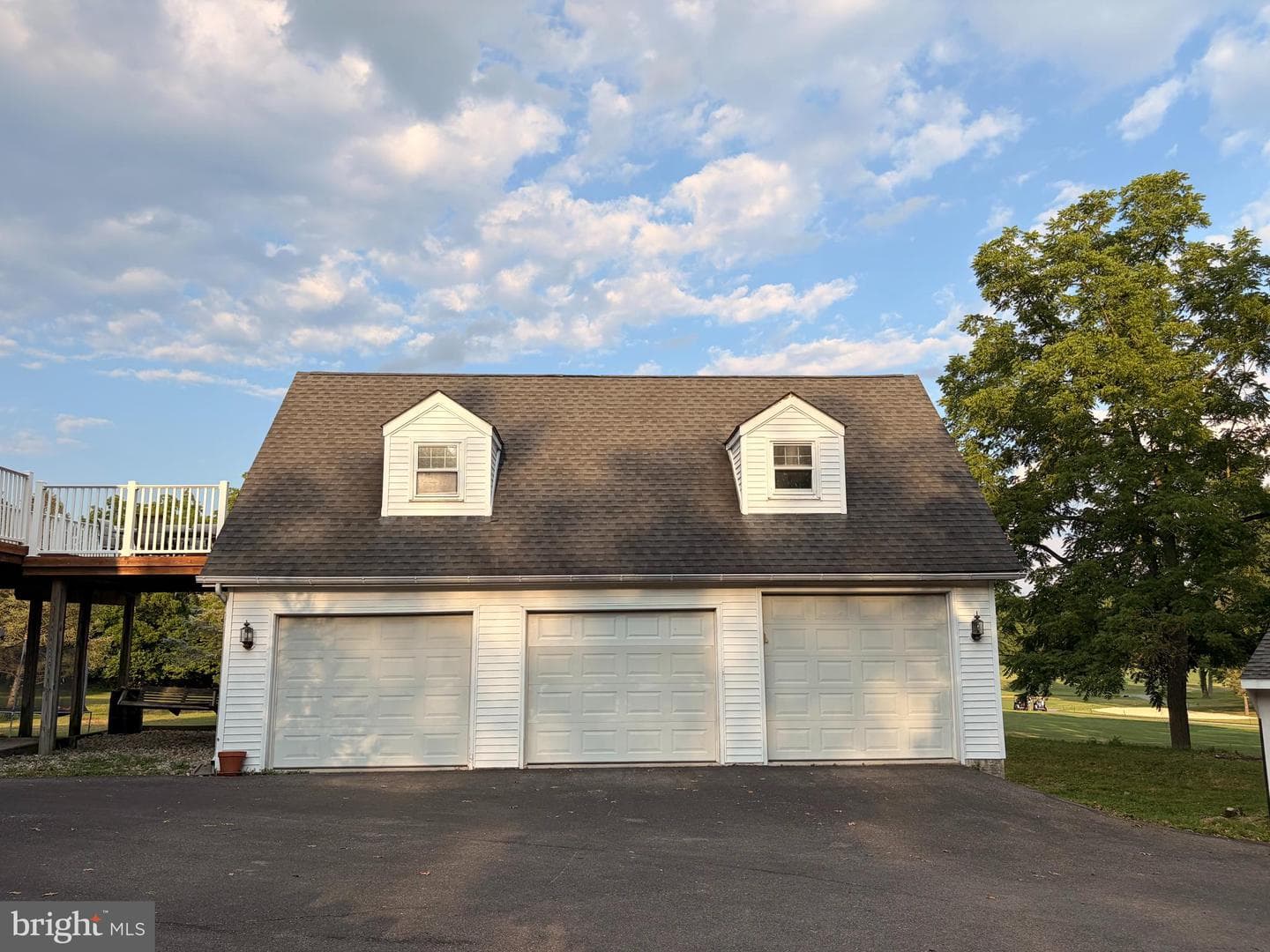 575 Mull Avenue photo 12