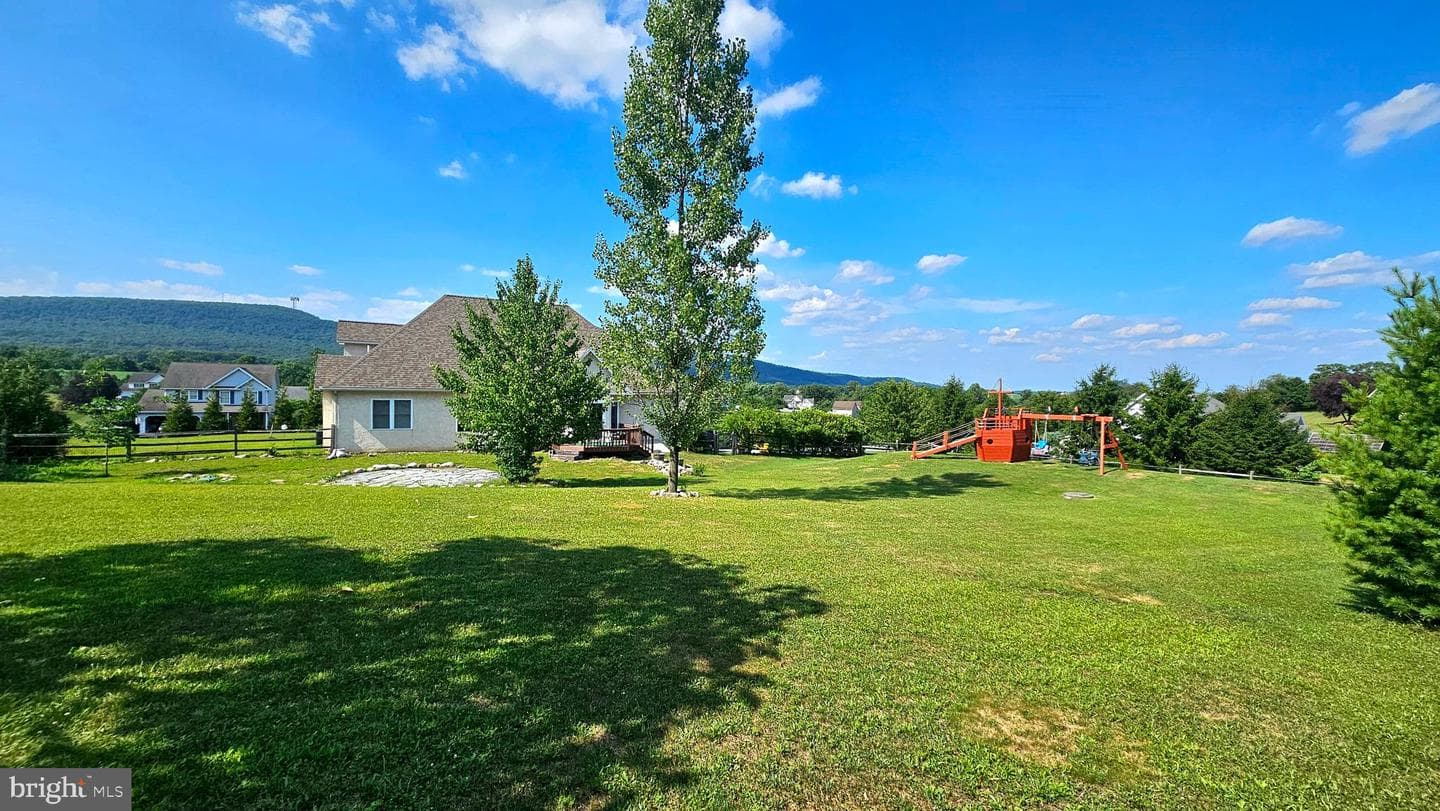 302 Chris Drive photo 38