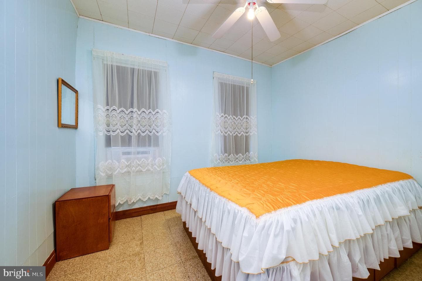 641 Clinton Street photo 12