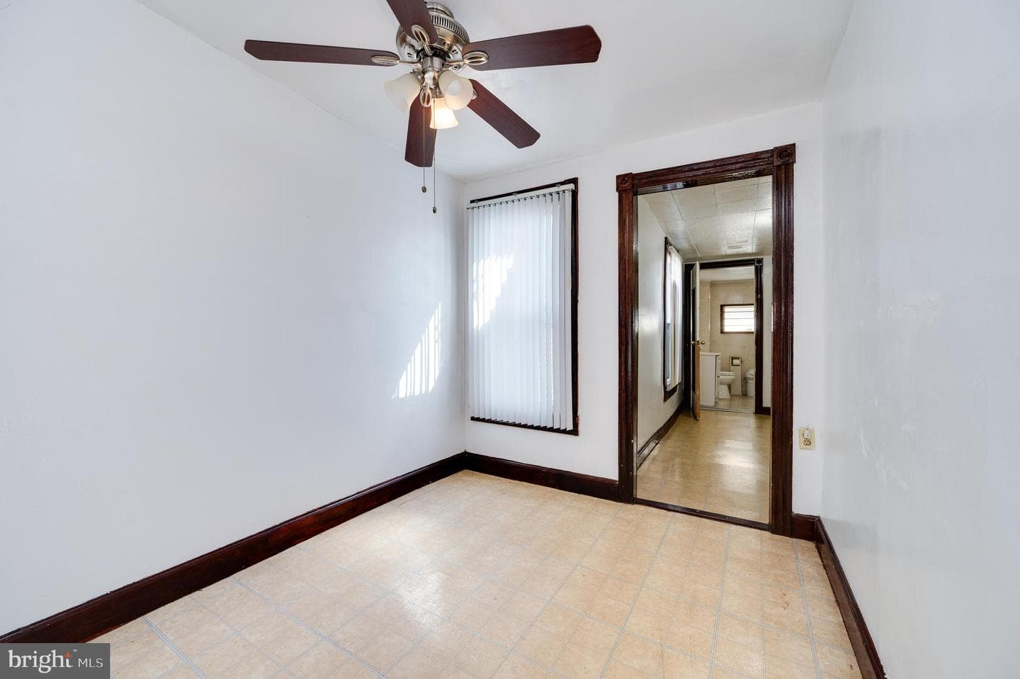 641 Clinton Street photo 14