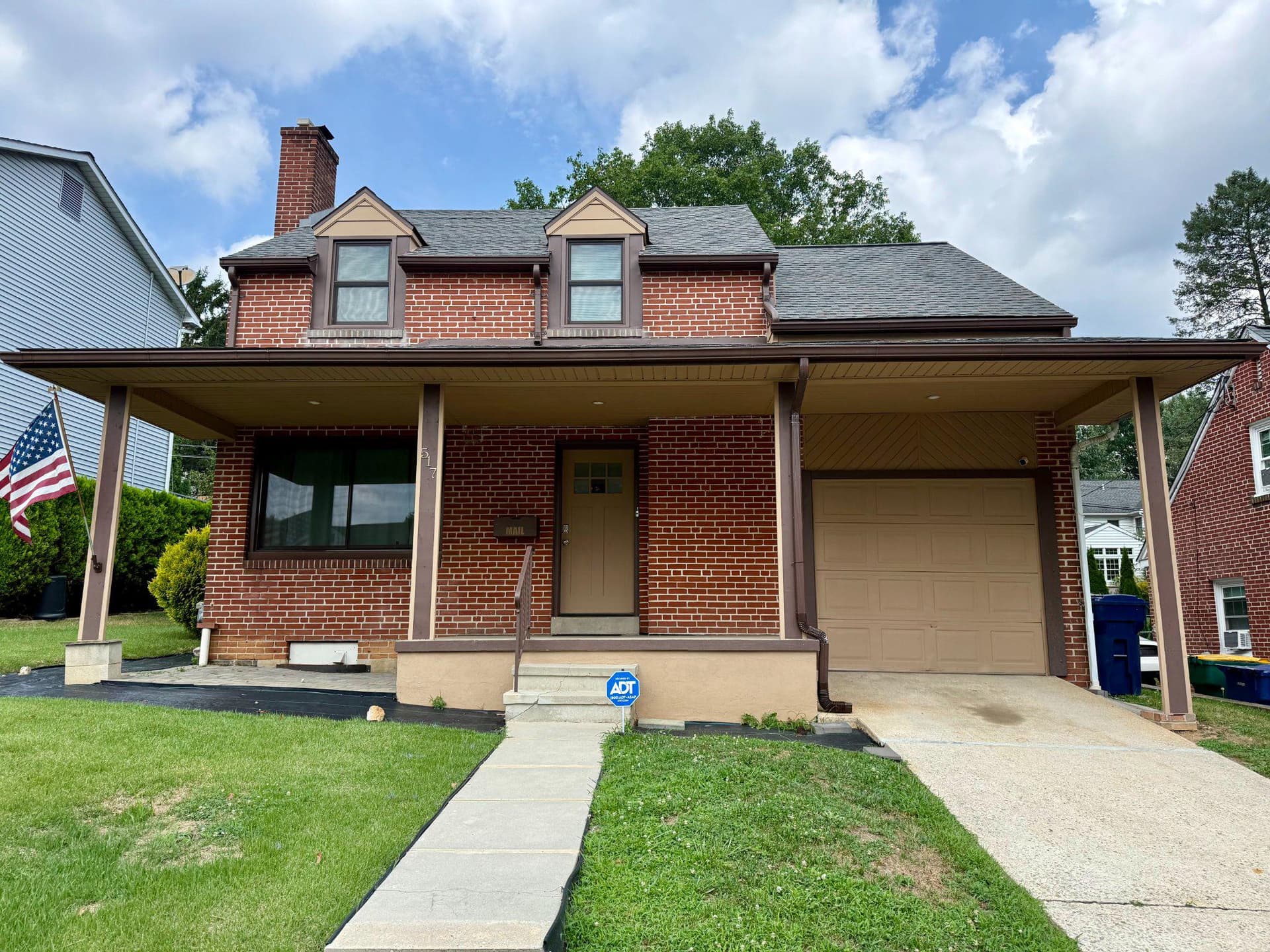 517 Wellington Avenue photo 1