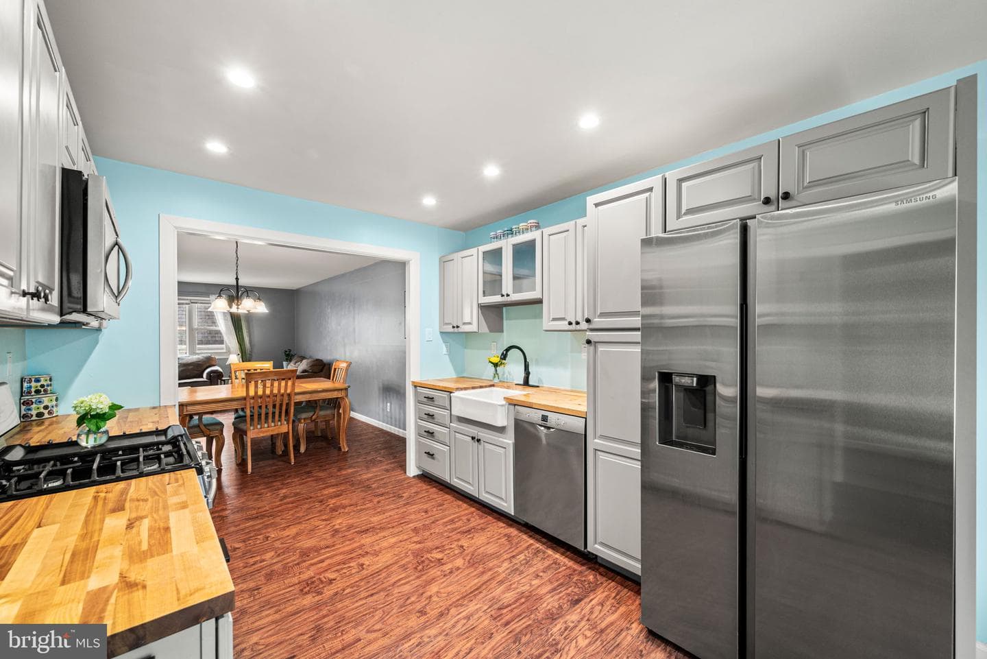 1 Maplewood Court photo 3