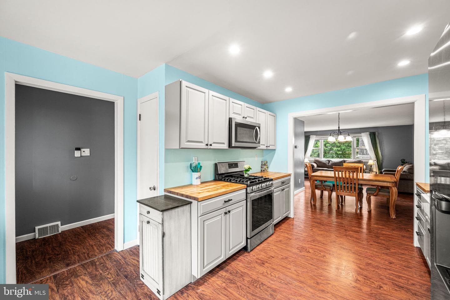 1 Maplewood Court photo 6
