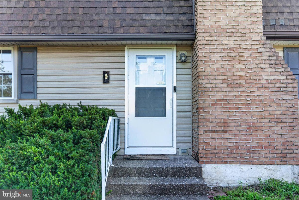 119 Russell Avenue, Douglassville