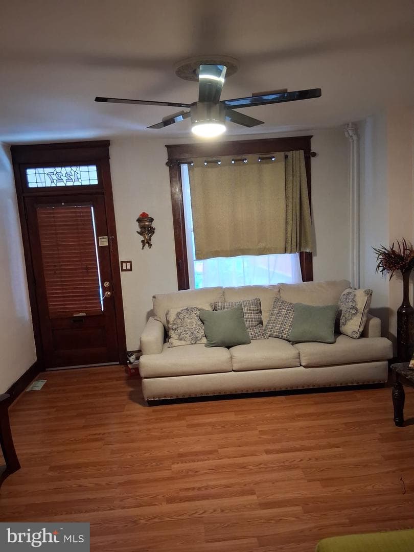 1227 N 11th Street photo 5