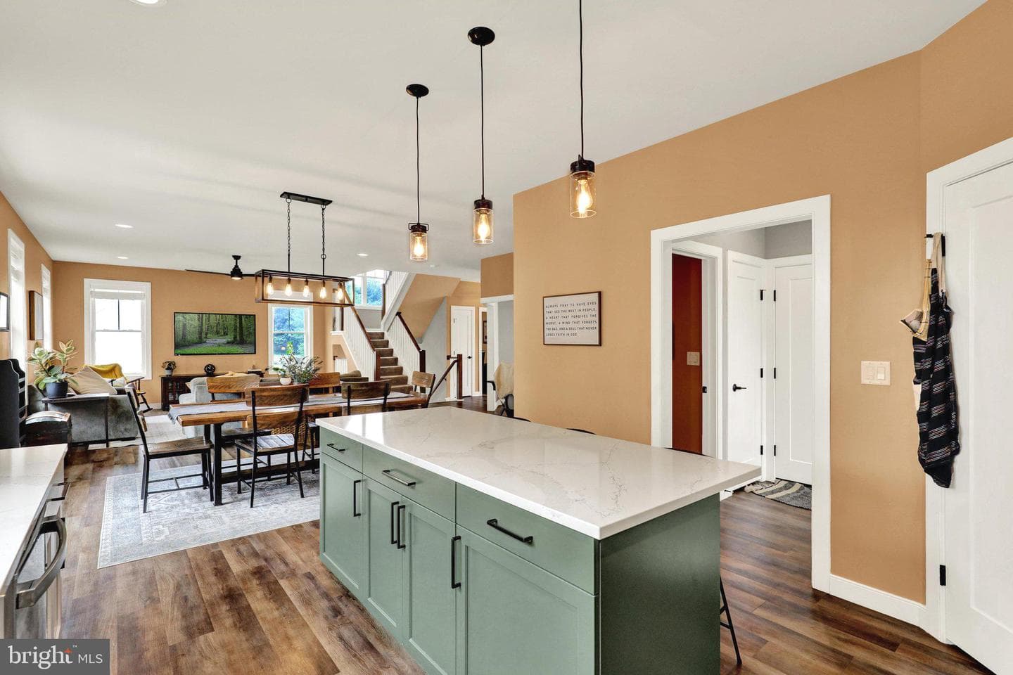 12 Thistle Court photo 18