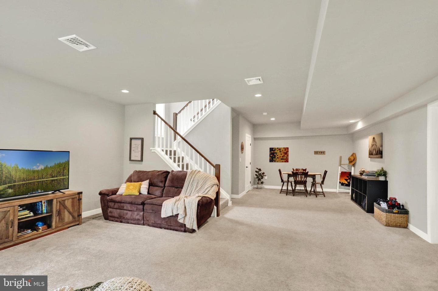 12 Thistle Court photo 38