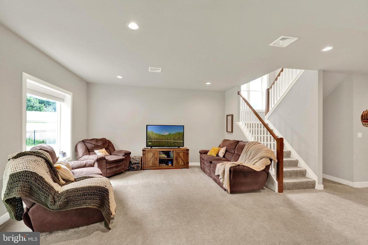 12 Thistle Court photo 39