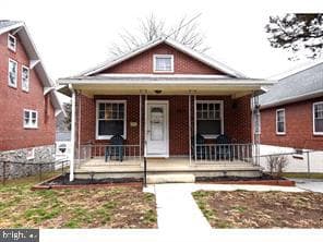 2207 Fairview Avenue photo 1