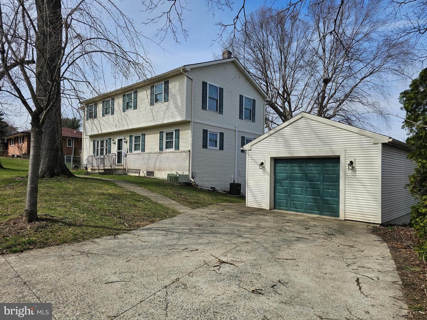115 Ardmore Avenue photo 9