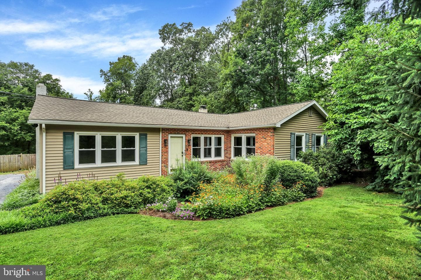 4365 N Twin Valley Road photo 2