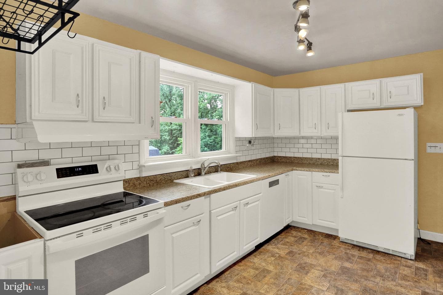 4365 N Twin Valley Road photo 26