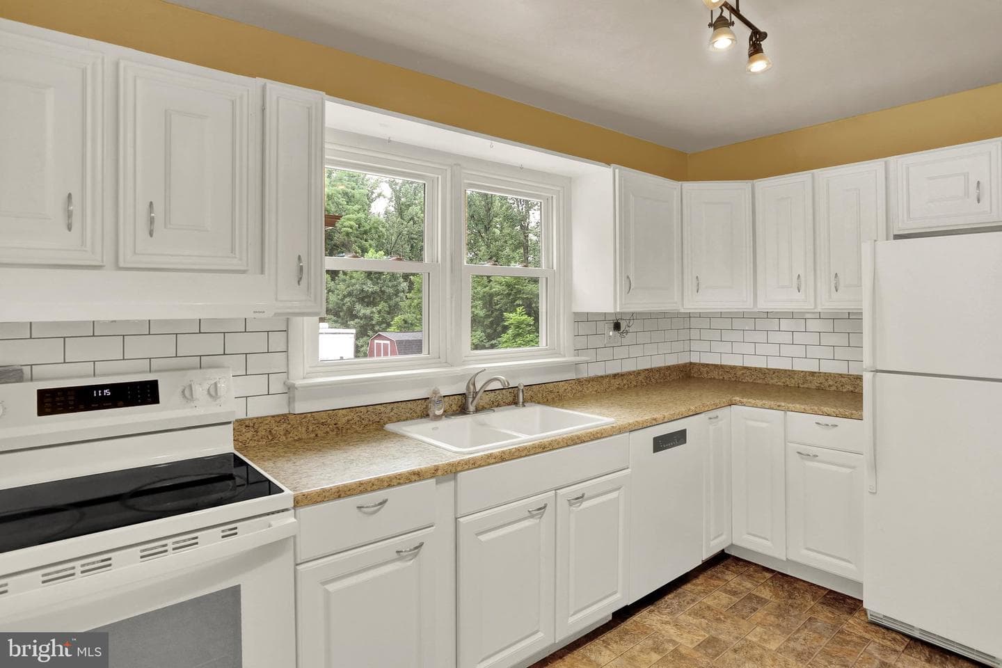 4365 N Twin Valley Road photo 27