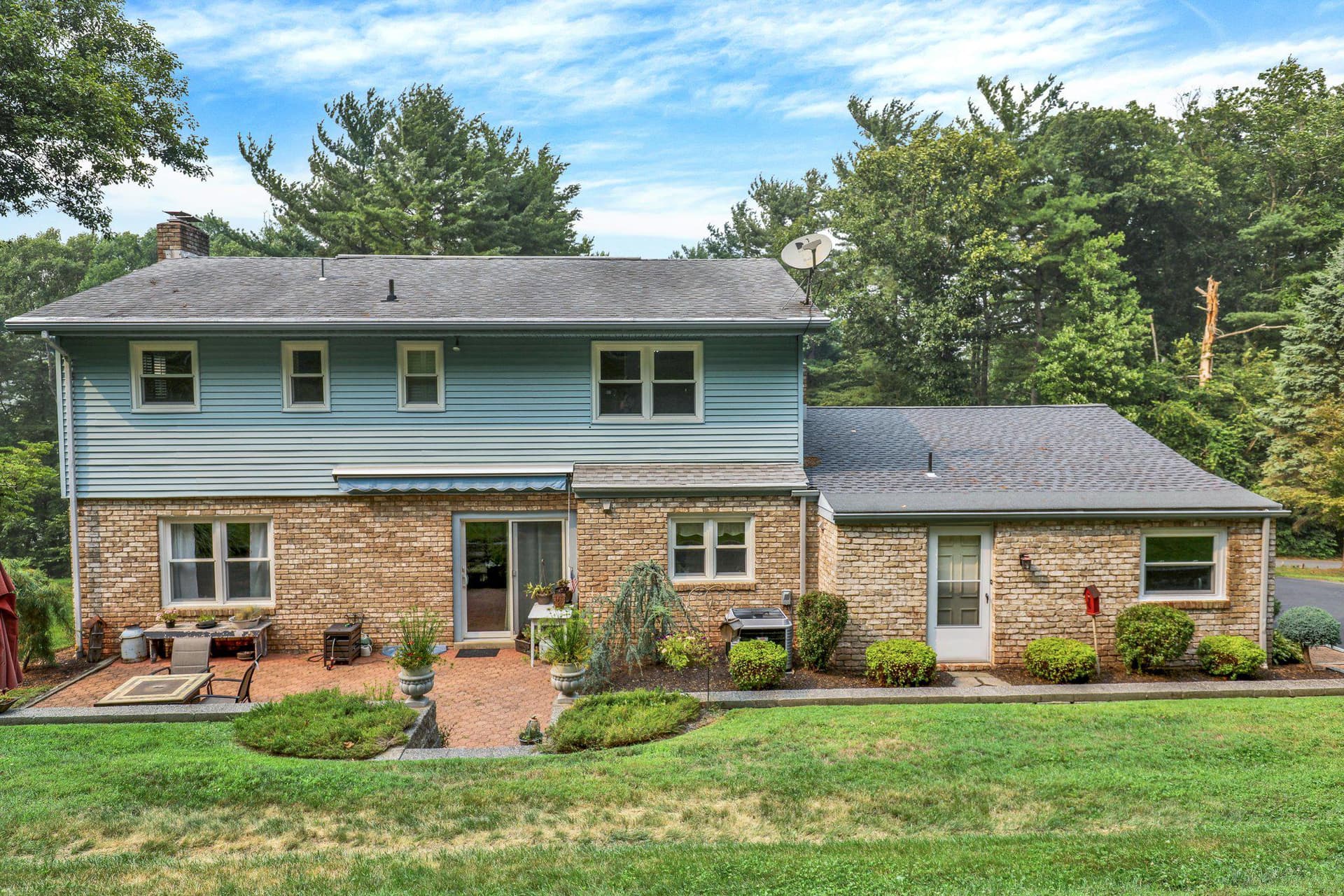 18 Hillside Road photo 37