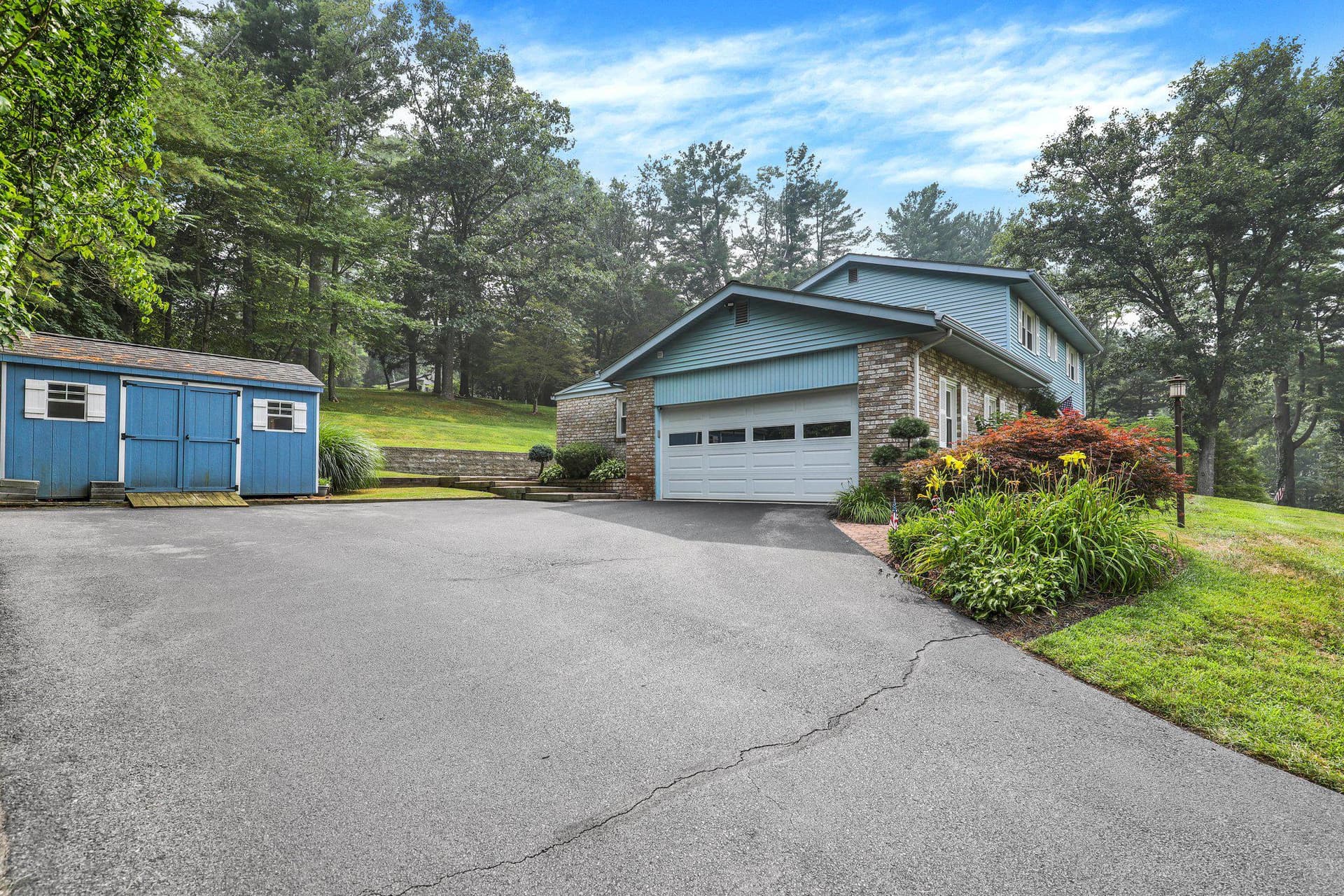 18 Hillside Road photo 5