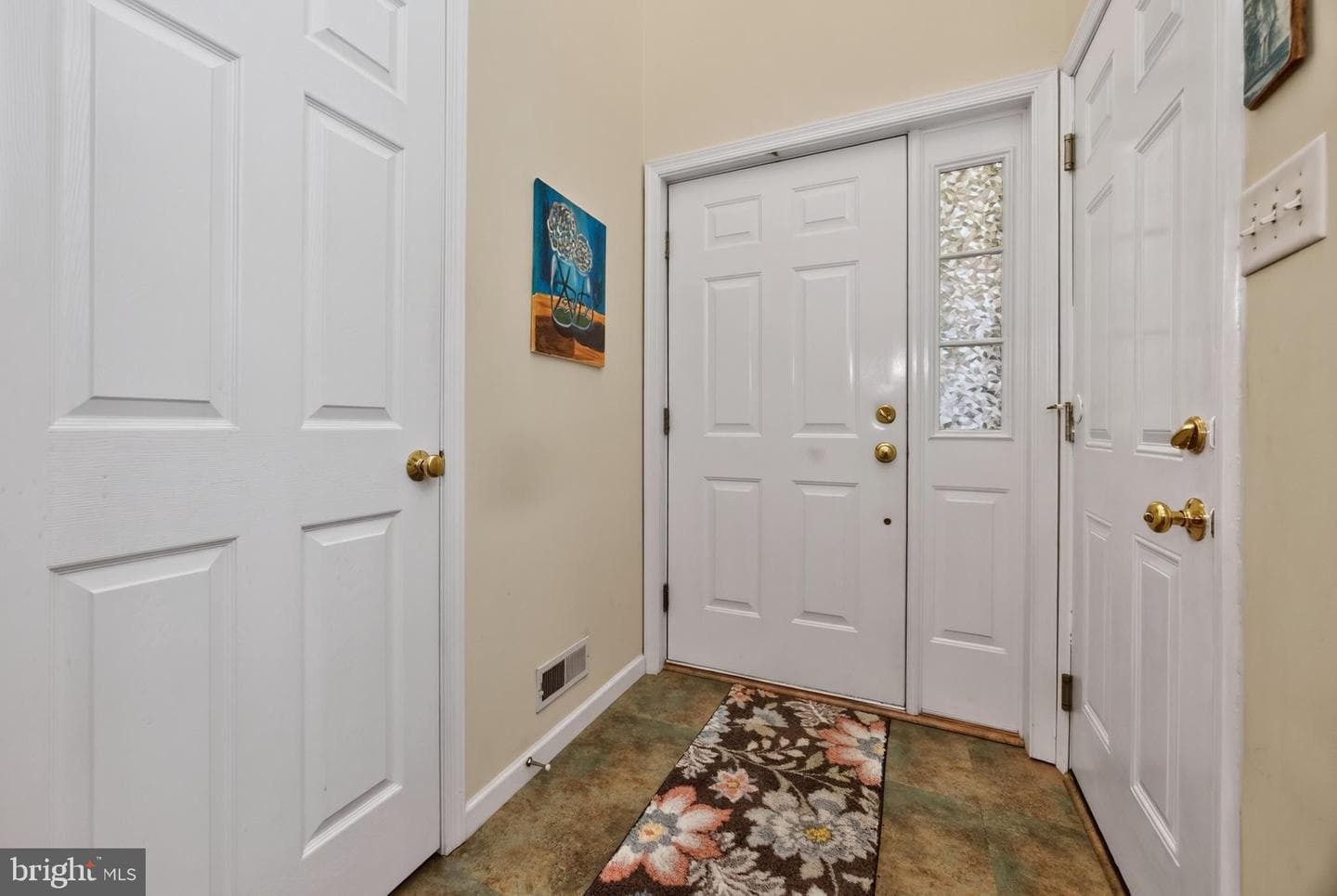 601 Country Lane photo 11