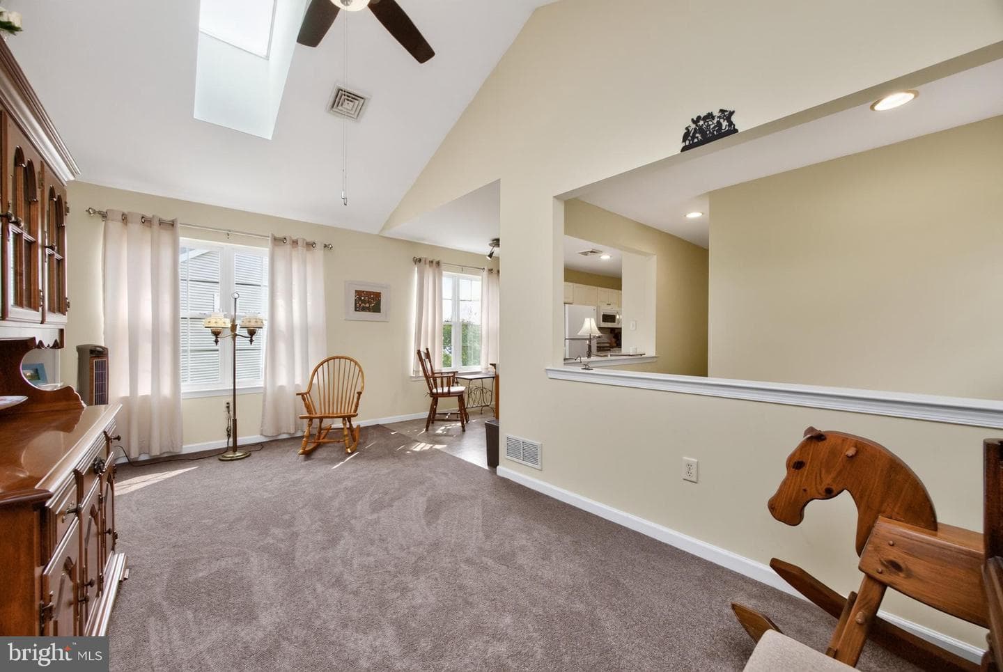 601 Country Lane photo 15
