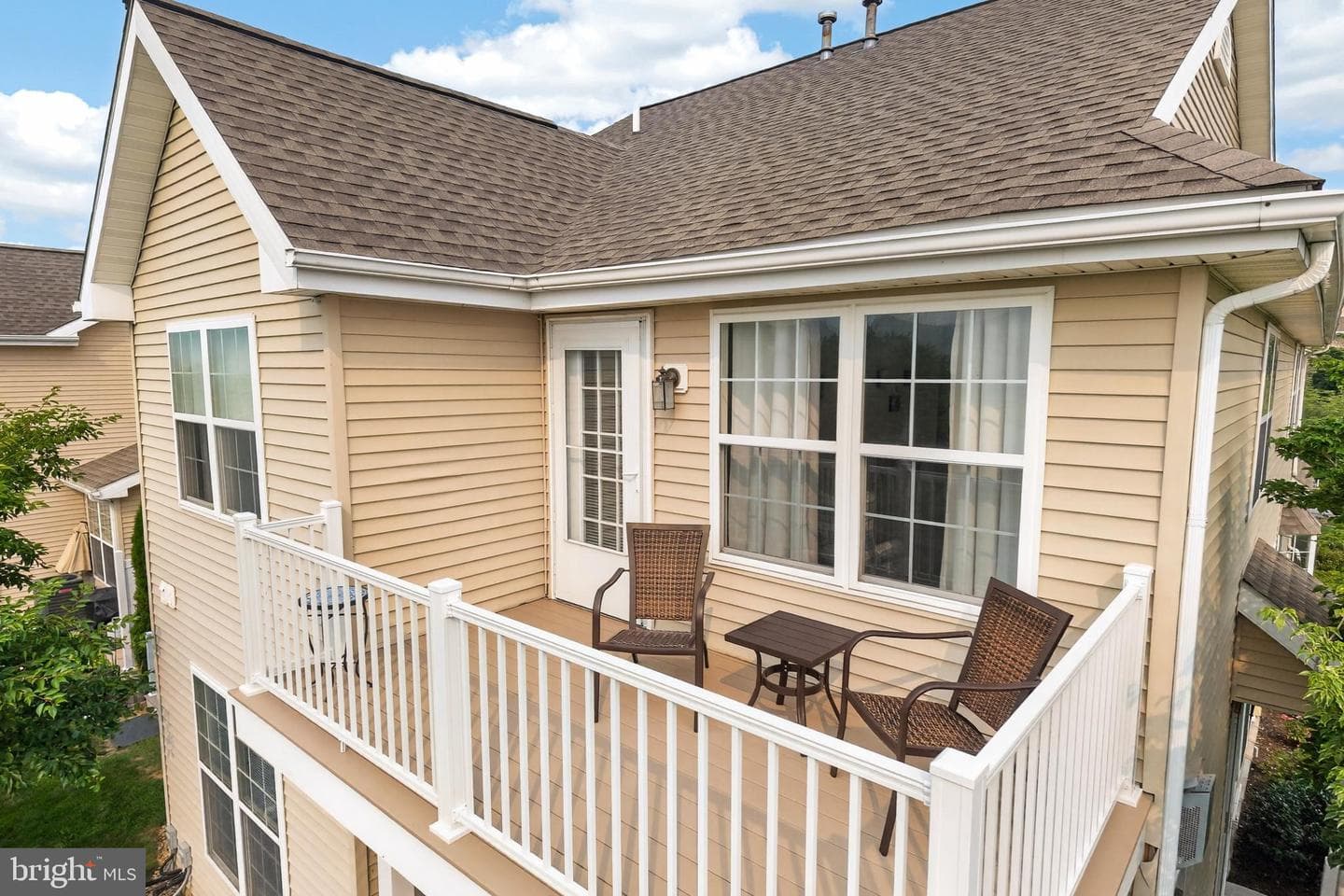 601 Country Lane photo 48