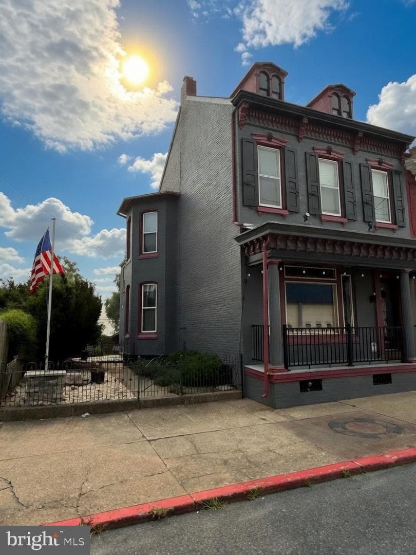 138 S 4th Street photo 1