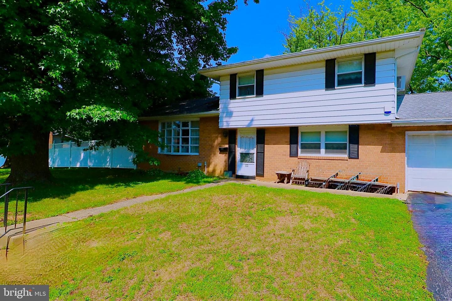 122 Granville Avenue photo 5