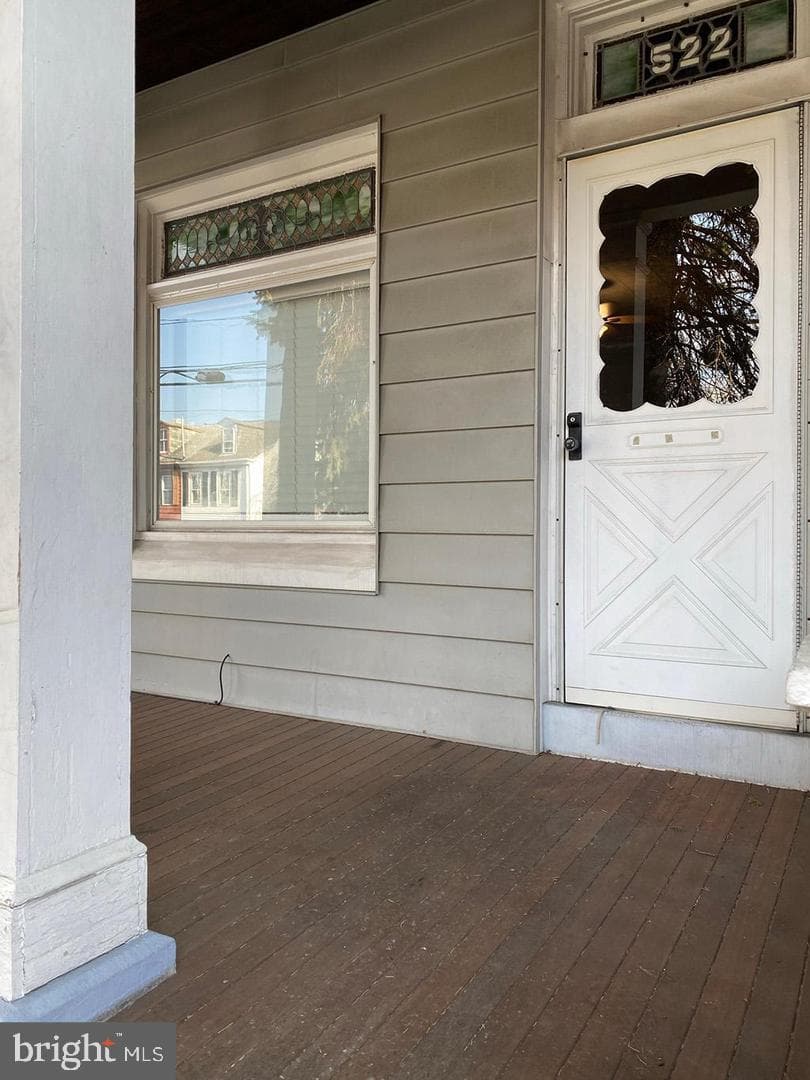 522 Franklin Street photo 3