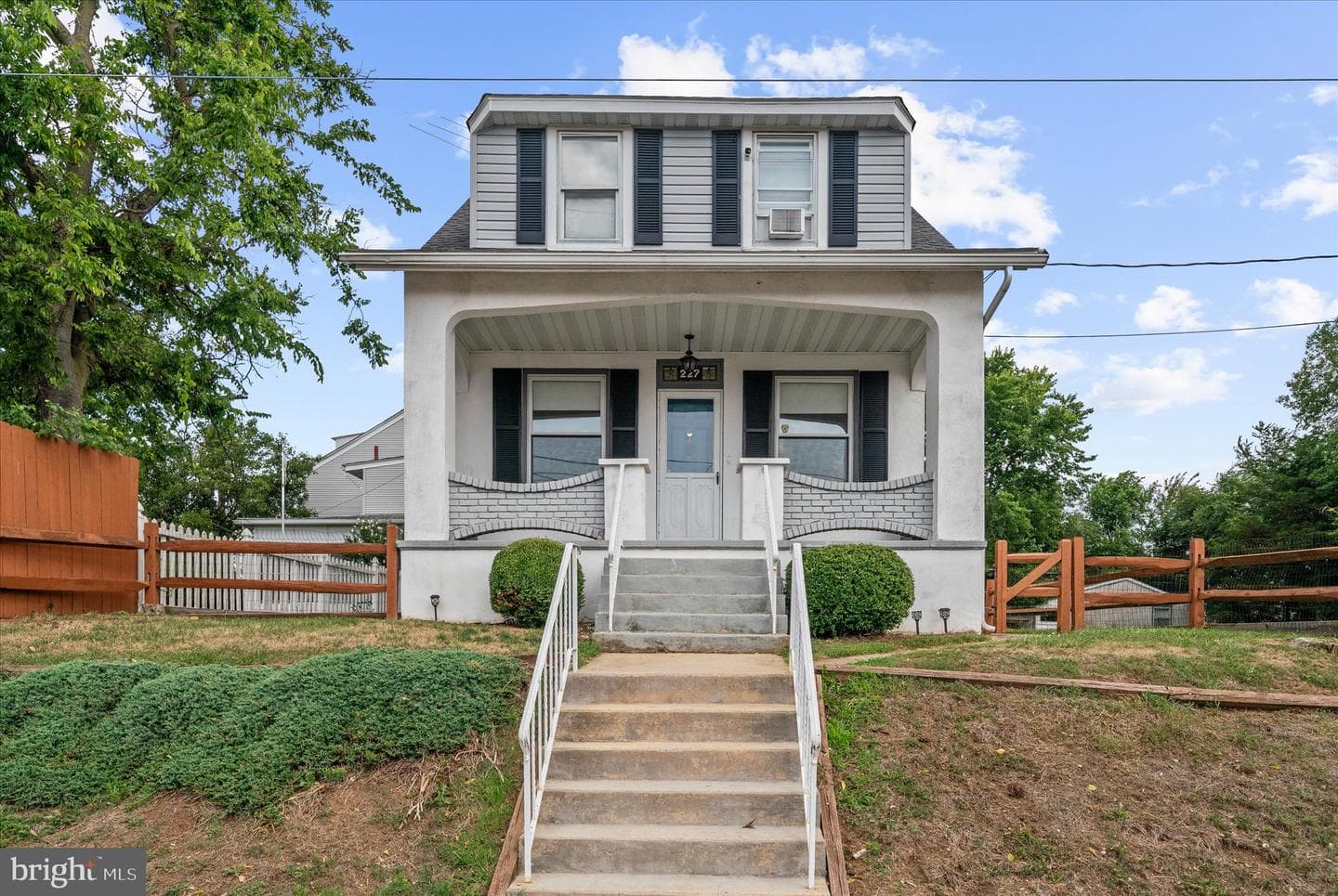 227 Belvedere Avenue photo 1