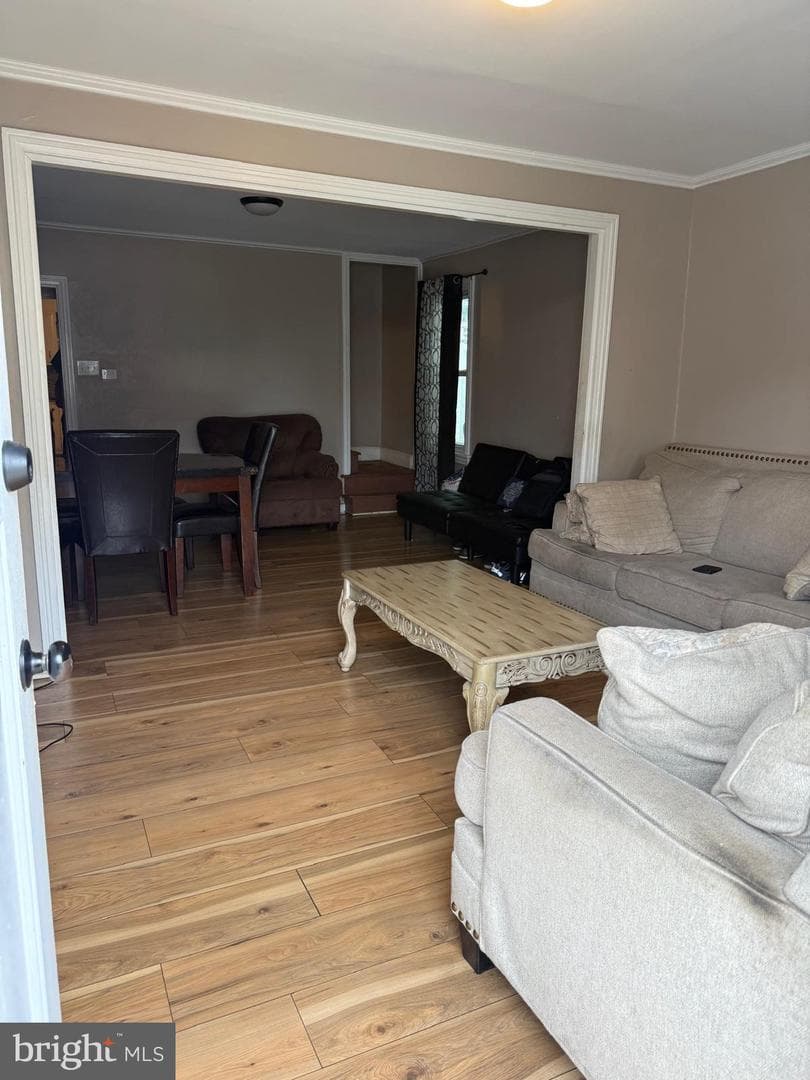 36 Philadelphia Avenue photo 2