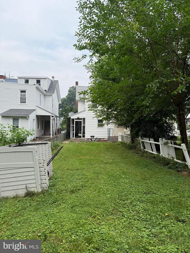 36 Philadelphia Avenue photo 22