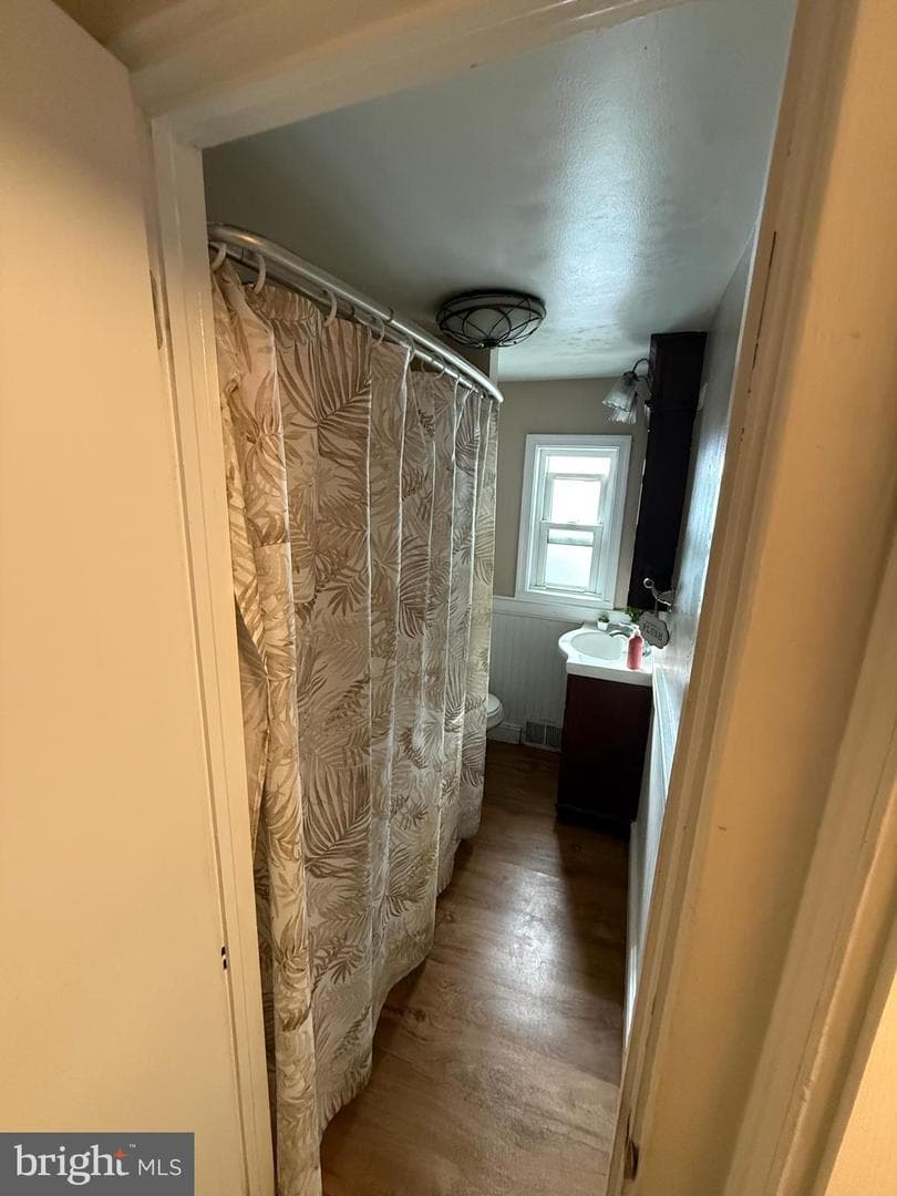 36 Philadelphia Avenue photo 7