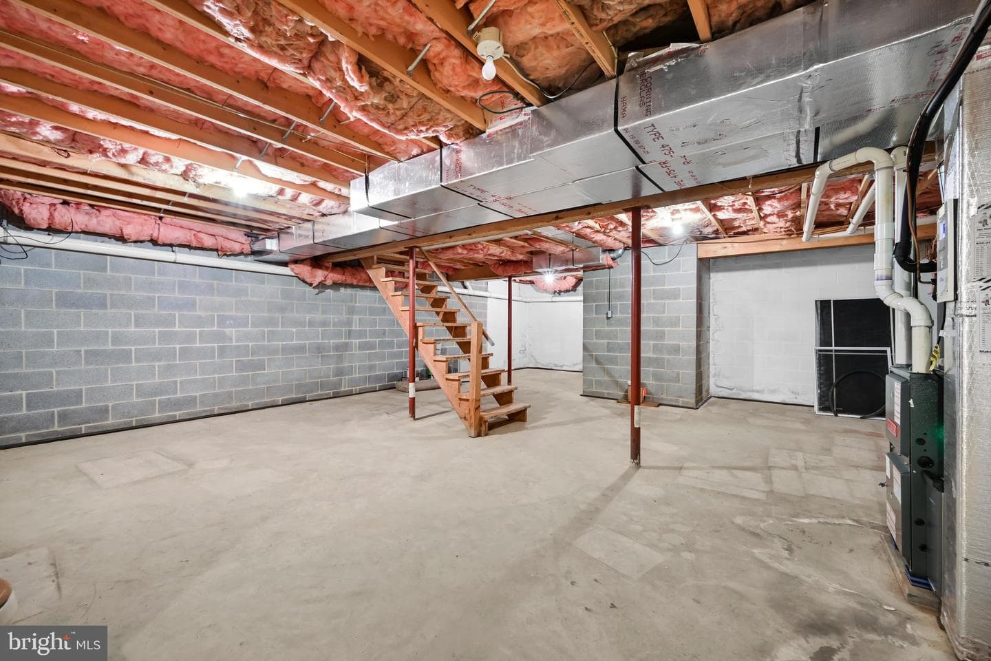 114 Hill Road photo 29