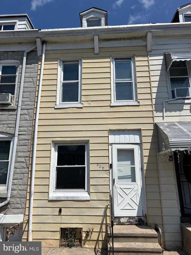 327 S 11th Street, Reading