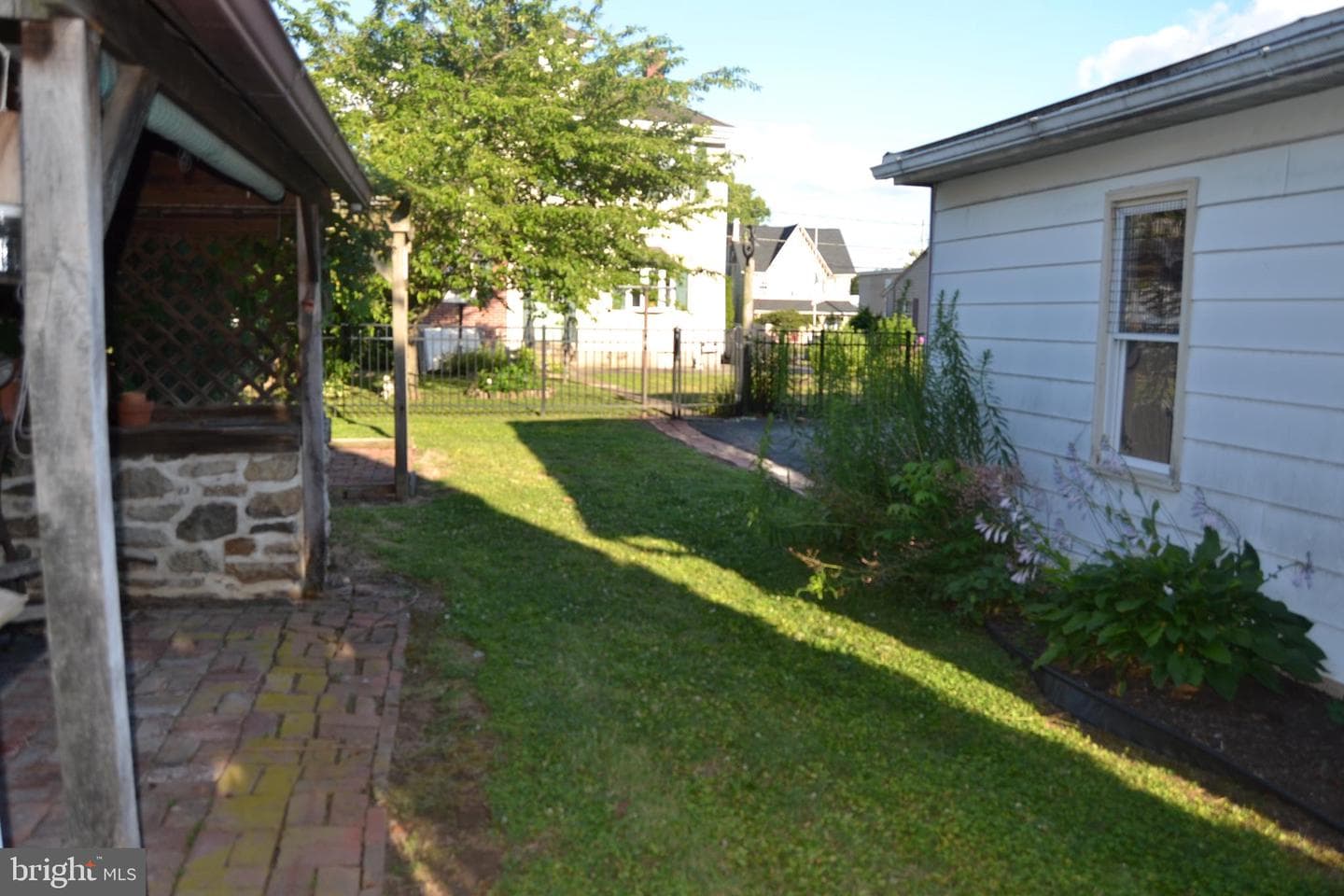523 Main Street photo 11
