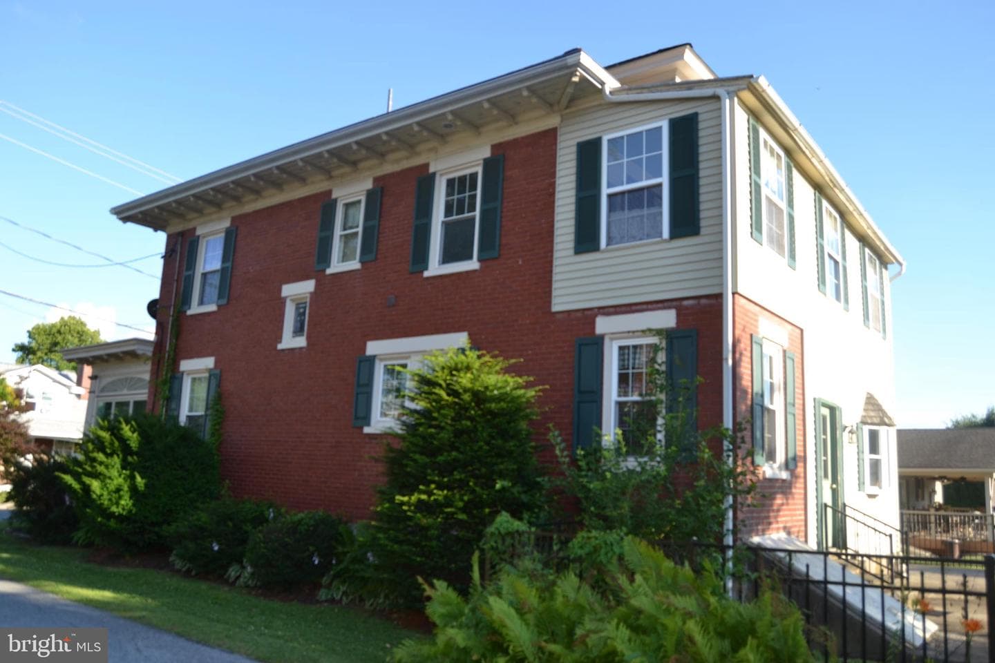 523 Main Street photo 6